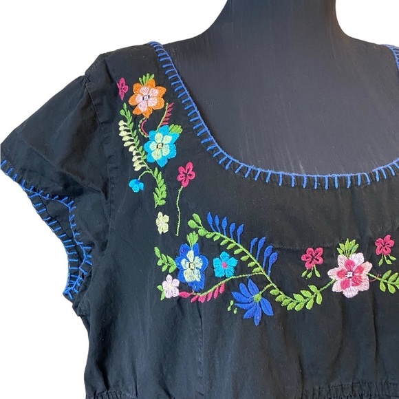 Simply Be Black Embroidered Tunic Dress With Pockets - Picture 4 of 16
